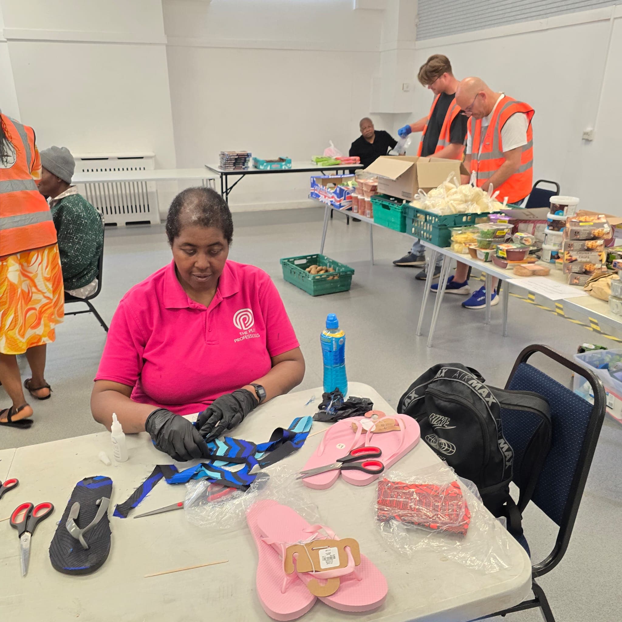 Community Volunteer Workshop - Craft Activities with Food Distribution